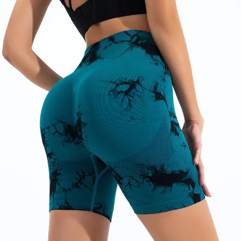 High-waisted seamless tie-dye shorts with butt lift effect